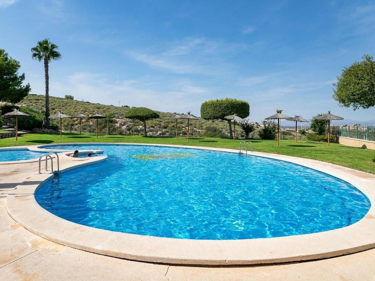 Mit gemeinschaftlichem Pool in Santa Pola, Costa Blanca