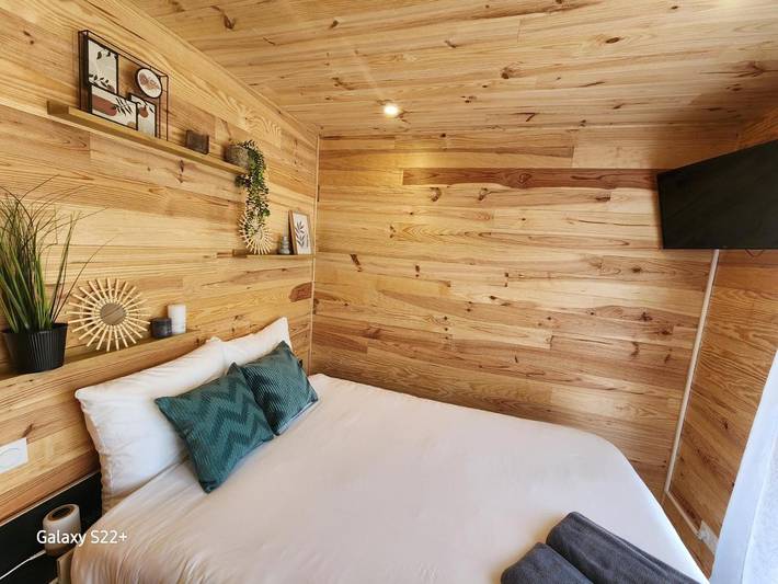 Gîte pour 2 personnes, avec vue ainsi que terrasse et jardin à Châtillon-sur-Cher - 4