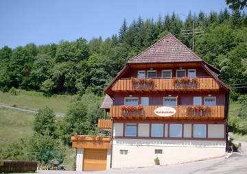 Maison d’hôte pour 2 personnes, avec vue et jardin à Baiersbronn