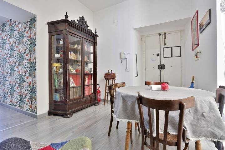 Appartamento intero, Guesthost - Casamiaalcentro in Napoli, Napoli e dintorni