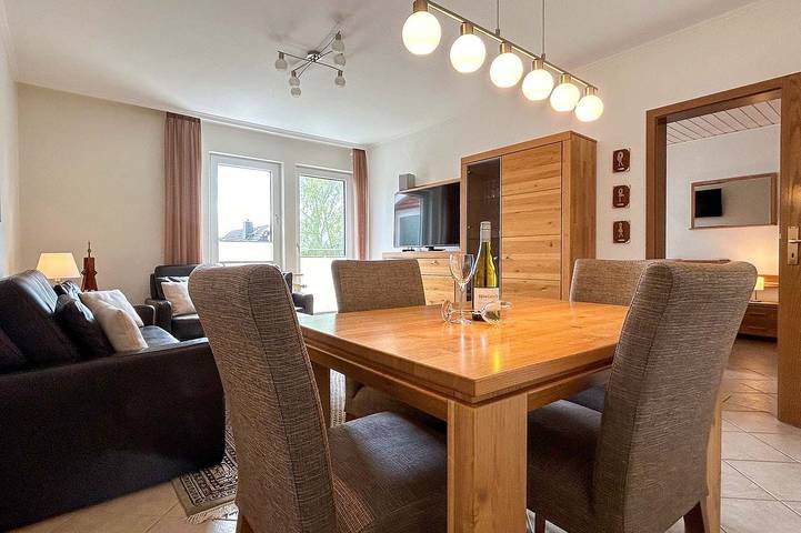 Ferienwohnung für 4 Personen, mit Balkon in Duhnen
