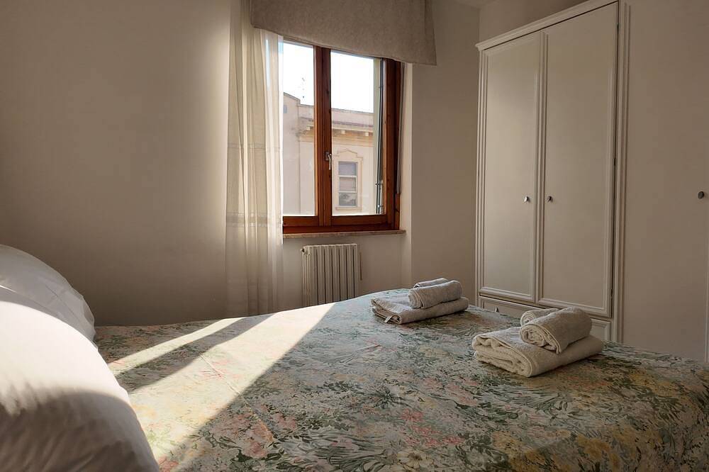 Entire apartment, Savoy 13 - Spacious apartment near the center ideal for families and groups in Monte Rosello, Sassari