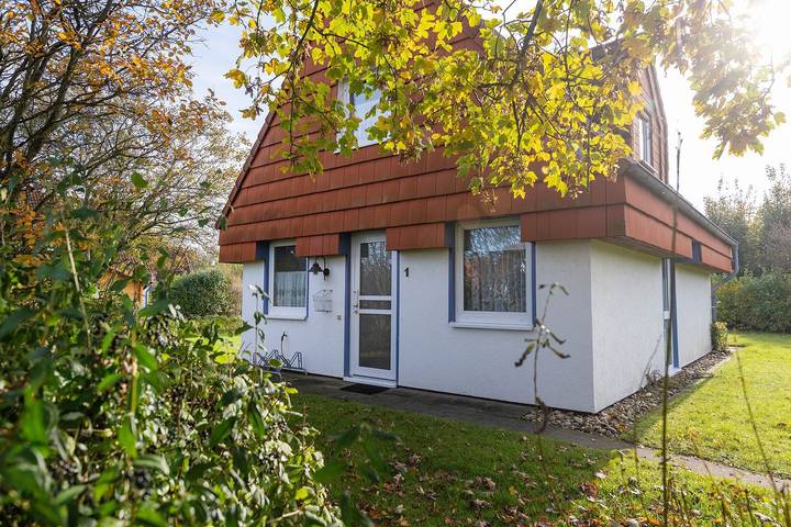 Ferienhaus für 6 Personen, mit Terrasse und Garten in Dorum