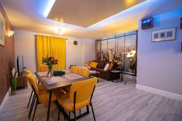 Apartment for 4 People in Swindon, North Wessex Downs, Photo 1