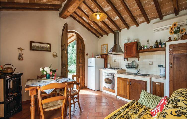 Appartamento Poggi: Piscina, parcheggio e natura in Poggibonsi, Chianti