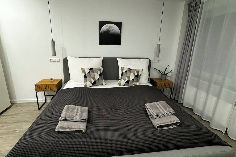 Ganze Wohnung, Moderne 2-Zimmer-Wohnung - Küche - Balkon - Wifi in Waiblingen, Rems-Murr-Kreis
