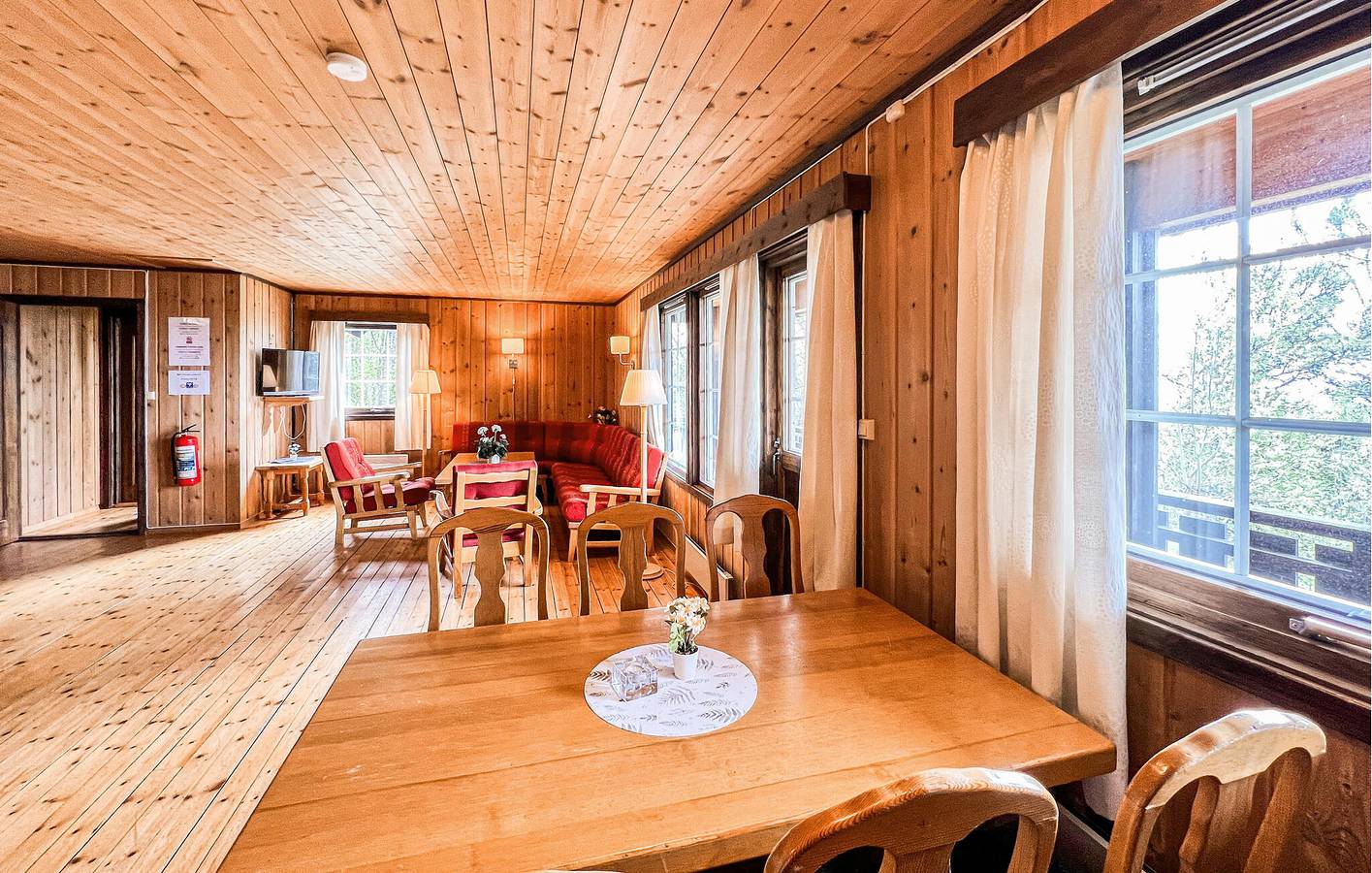 Ferienhaus für 6 Personen mit Pool in Nord-Fron