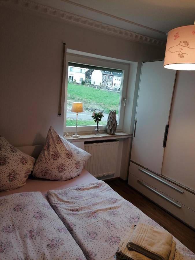Ferienwohnung für 8 Personen, mit Ausblick und Garten in Bad Bertrich - 3