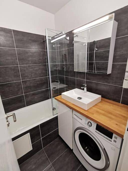 Gîte pour 2 personnes, avec jardin à Vanves - 4