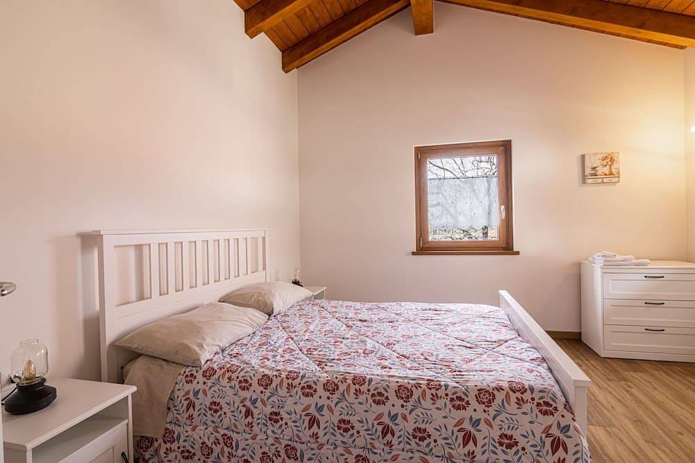 Bellissima villa indipendente per 6 persone con A/C, Wifi, Tv e terrazza in Cividale del Friuli, Provincia d'Udine