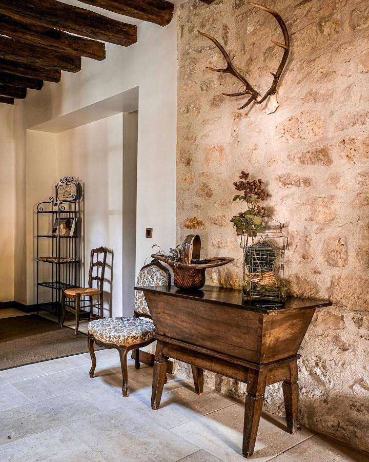 Three-Bedroom House in Dordives, Région de Montargis