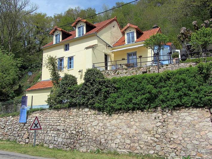 Chambre d’hôte pour 2 personnes, avec vue sur le lac et jardin, animaux acceptés à Corancy