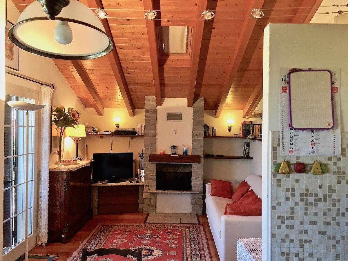 Ganze Wohnung, Nicole 2 apartment in a residence with pool in Germignaga, Lago Maggiore (Lombardei)