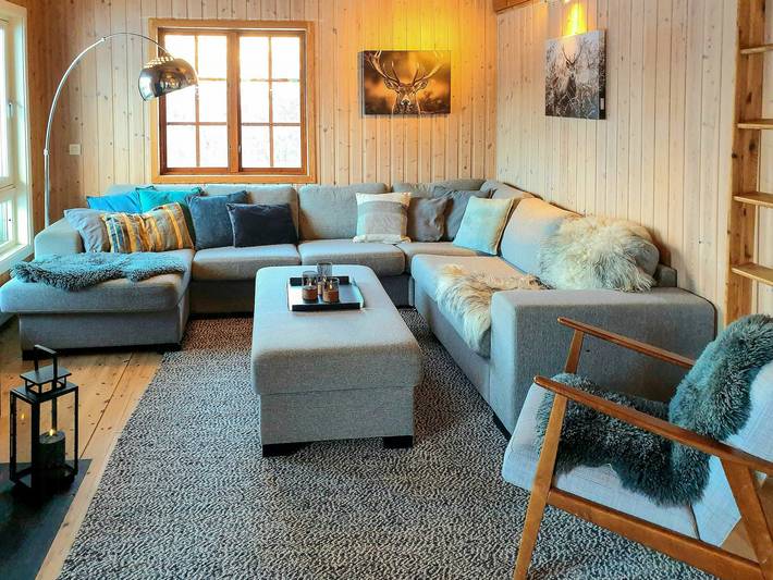 Sonnige Hütte mit Ski-in/Ski-out zum Skigebiet in Tyin-Filefjell, Vang