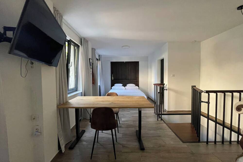 Entire apartment, Opatija Studio Garden Oasis by the Beach Artspace in Opatija Riviera