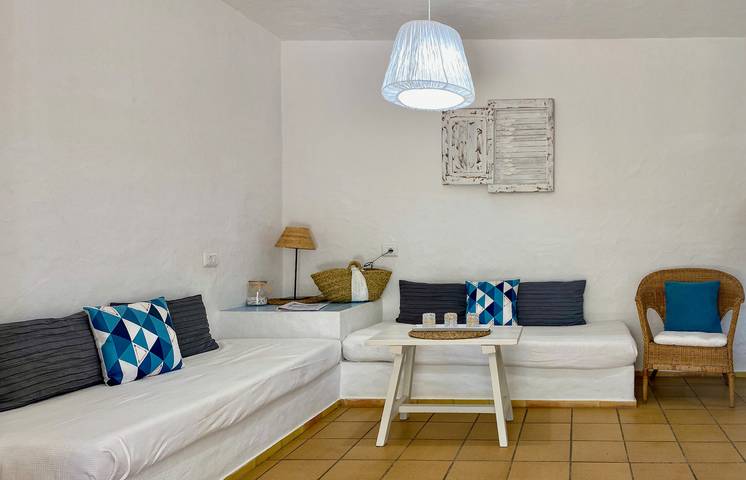 Bungalow para 6 personas con terraza in Playa de Migjorn, Formentera