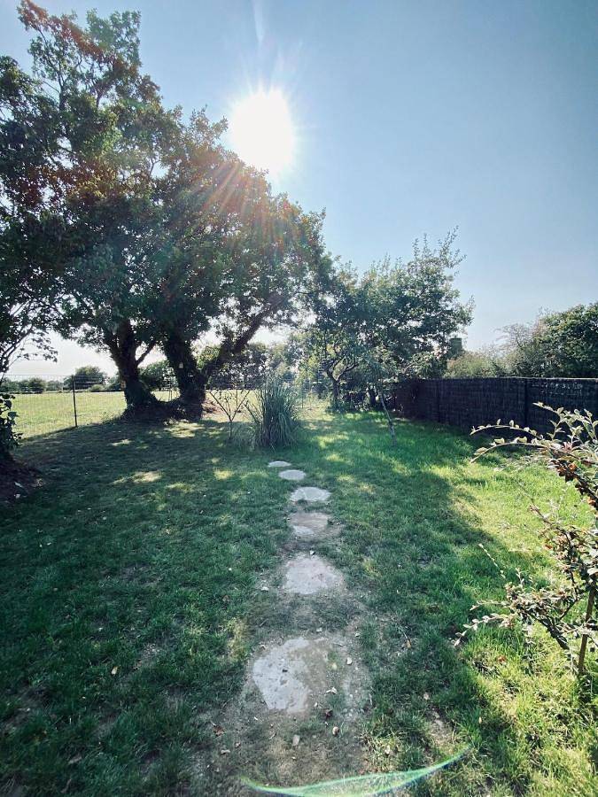 Location de vacances pour 4 personnes, avec jardin, adapté aux familles à Néant-sur-Yvel - 2