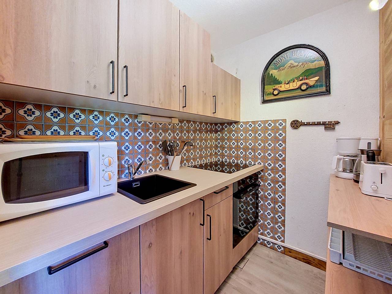 Appartement entier, Relais S30 - 4/5 personnes - Studio lumineux et cosy - Saint Jean D'Aulps Centre Station - Proche Morzine in Saint-Jean-d'Aulps, Les Portes du Soleil