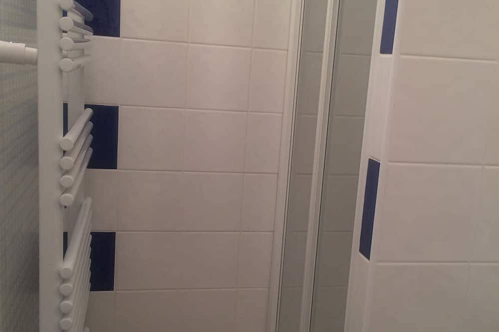 Entire apartment, 33m² Studio at the slopes, Pets allowed, South-facing balcony in Corrençon-en-Vercors, Parc naturel régional du Vercors