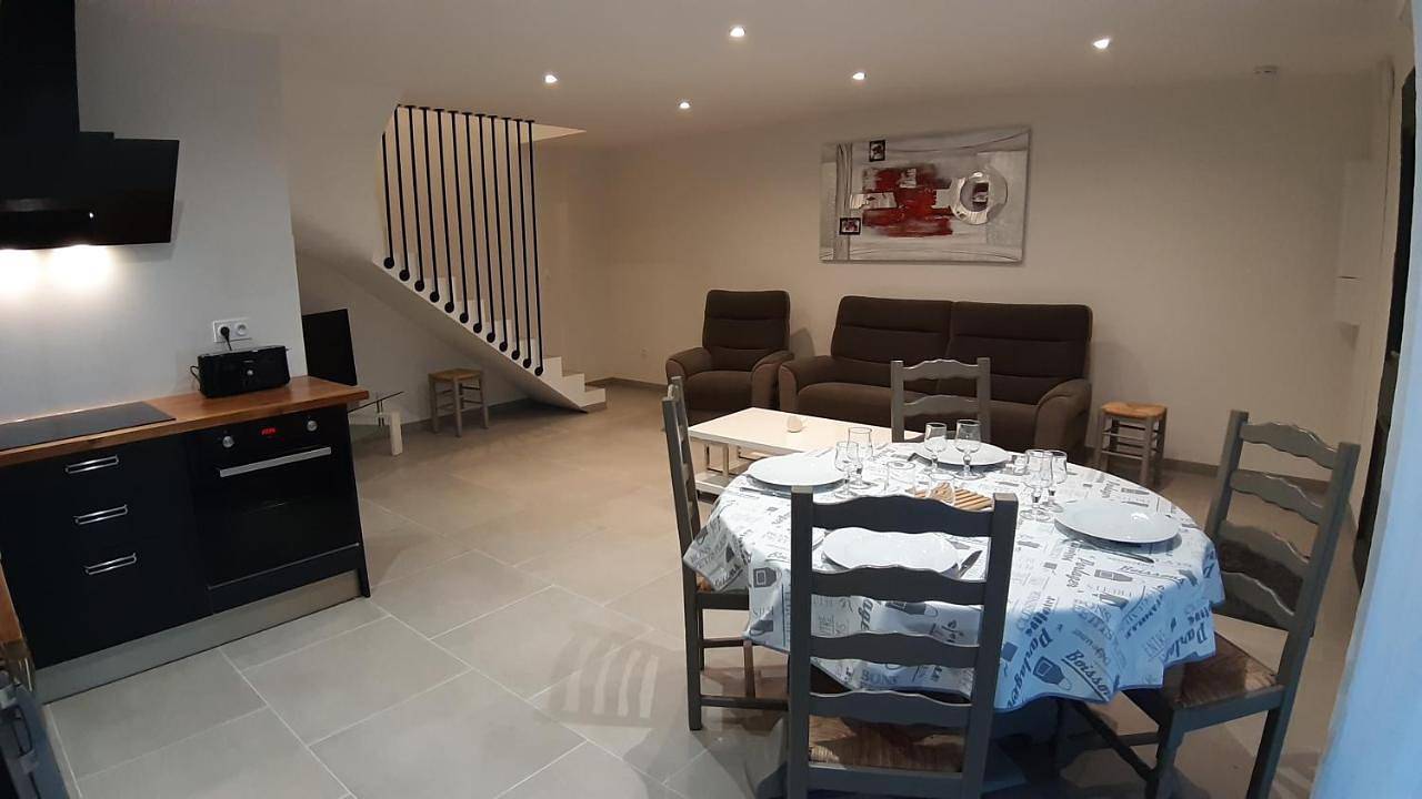Appartement entier, Gîte de St Ladre "La Forge", proche Parc des expos Villepinte Neuf in Othis, Seine-et-Marne