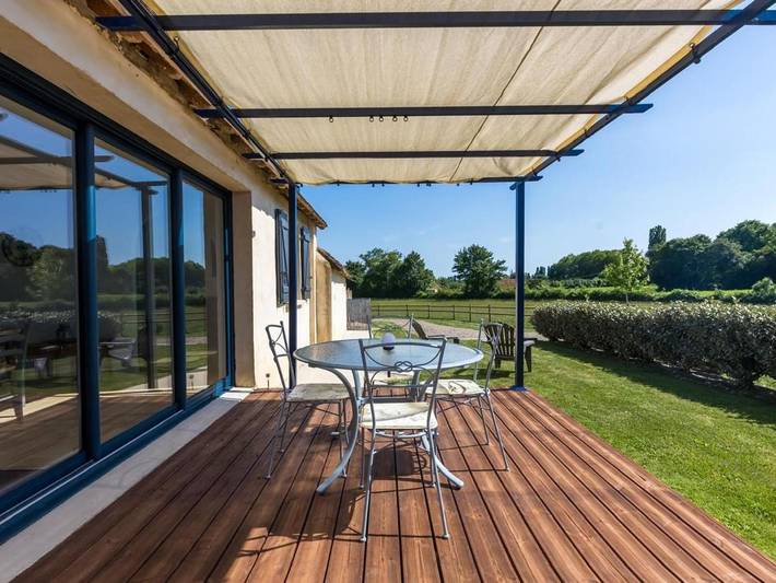 Location de vacances pour 2 personnes, avec jardin à Saint-Jean-d'Assé