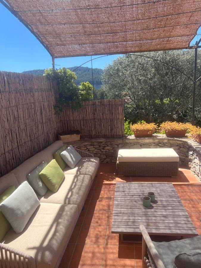 Location de vacances pour 10 personnes, avec vue ainsi que piscine et jardin, animaux acceptés à Roquefort-la-Bédoule - 3