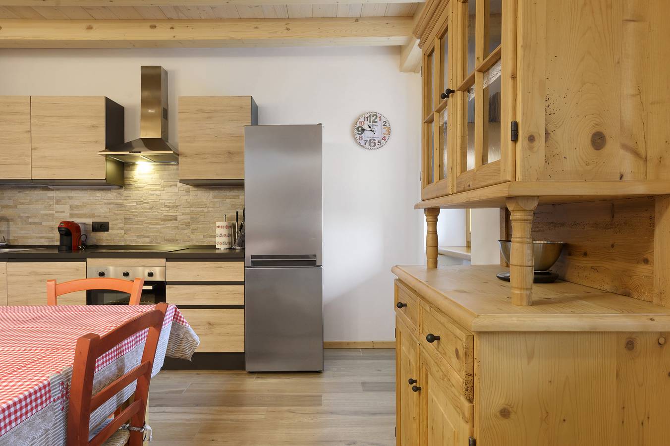 Appartamento intero, Appartamento 'Piano Terra 3' con vista sulle montagne, terrazza privata e Wi-Fi in Romeno, Val di Non