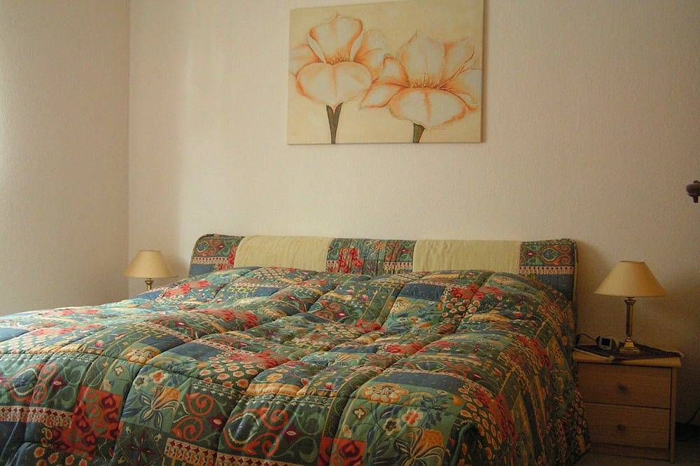 Ganze Wohnung, Ferienwohnung Waldblick Schwanheim mit großer Terrasse und traumhaften Ausblick in Schwanheim, Landkreis Südwestpfalz