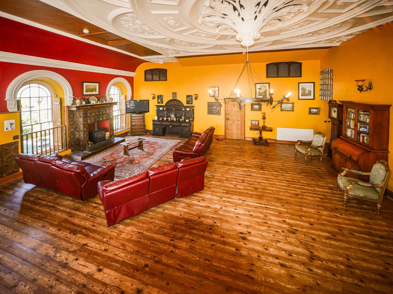 Entire apartment, The Auction House in Criccieth, Gwynedd