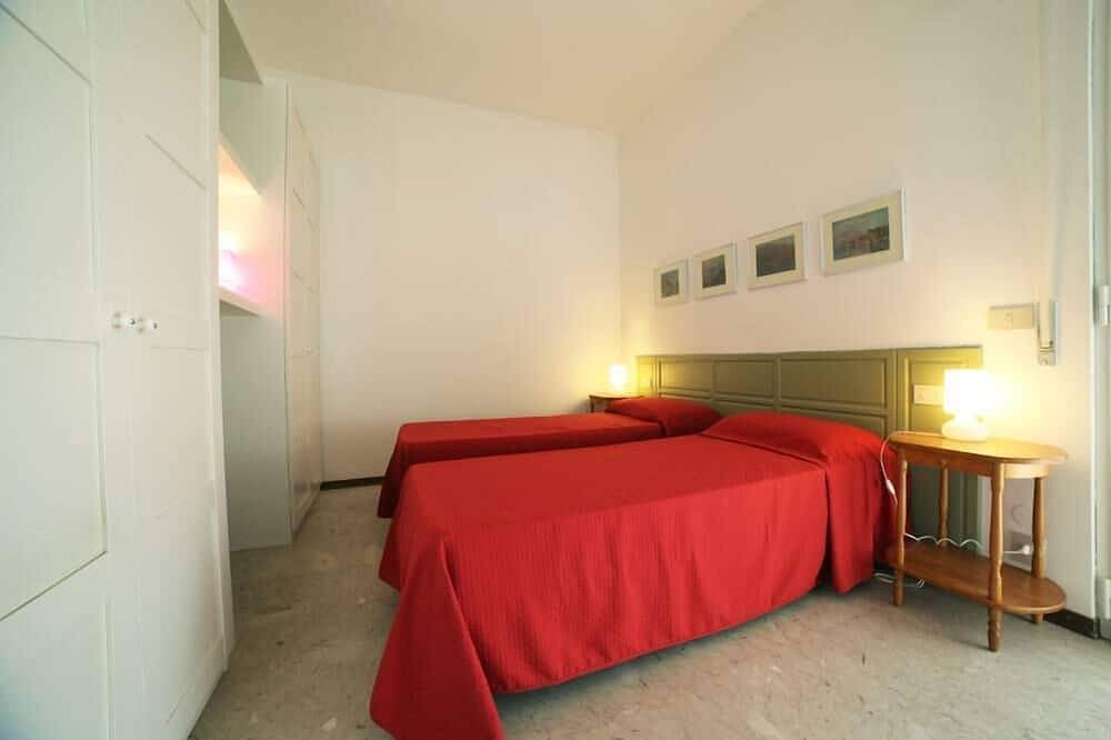 Detached villa with wonderful views of Lake Maggiore in Stresa, Comune di Stresa