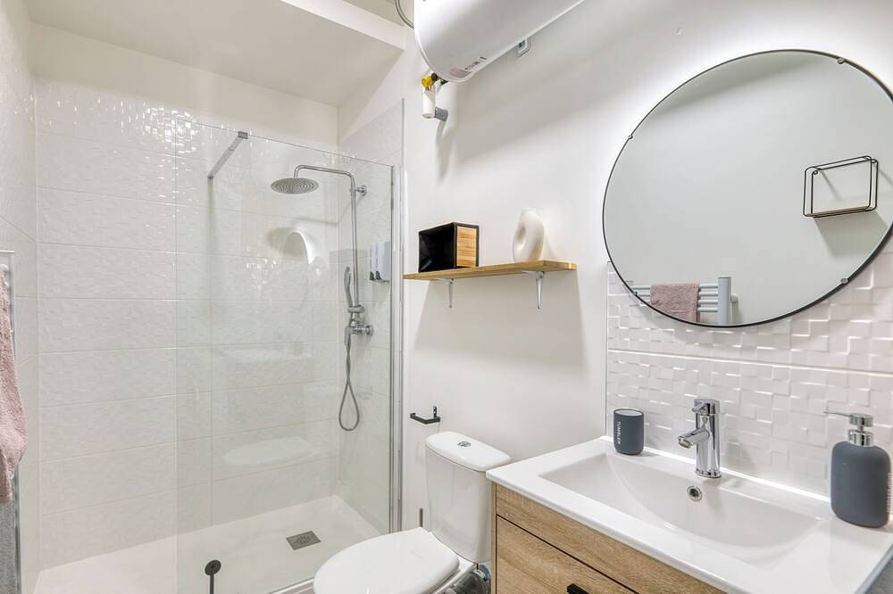 Appartement entier, Charmant T2 proche Lyon et métro climatisé in Villeurbanne, Lyon et ses environs