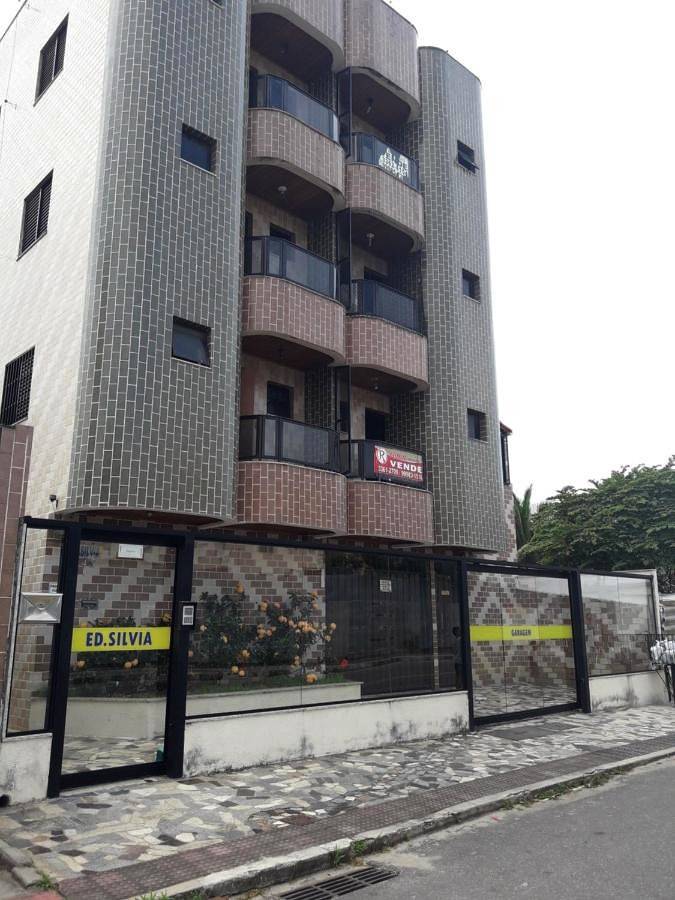 Casas e apartamentos de temporada para 6 pessoas, com balcão em Guarapari