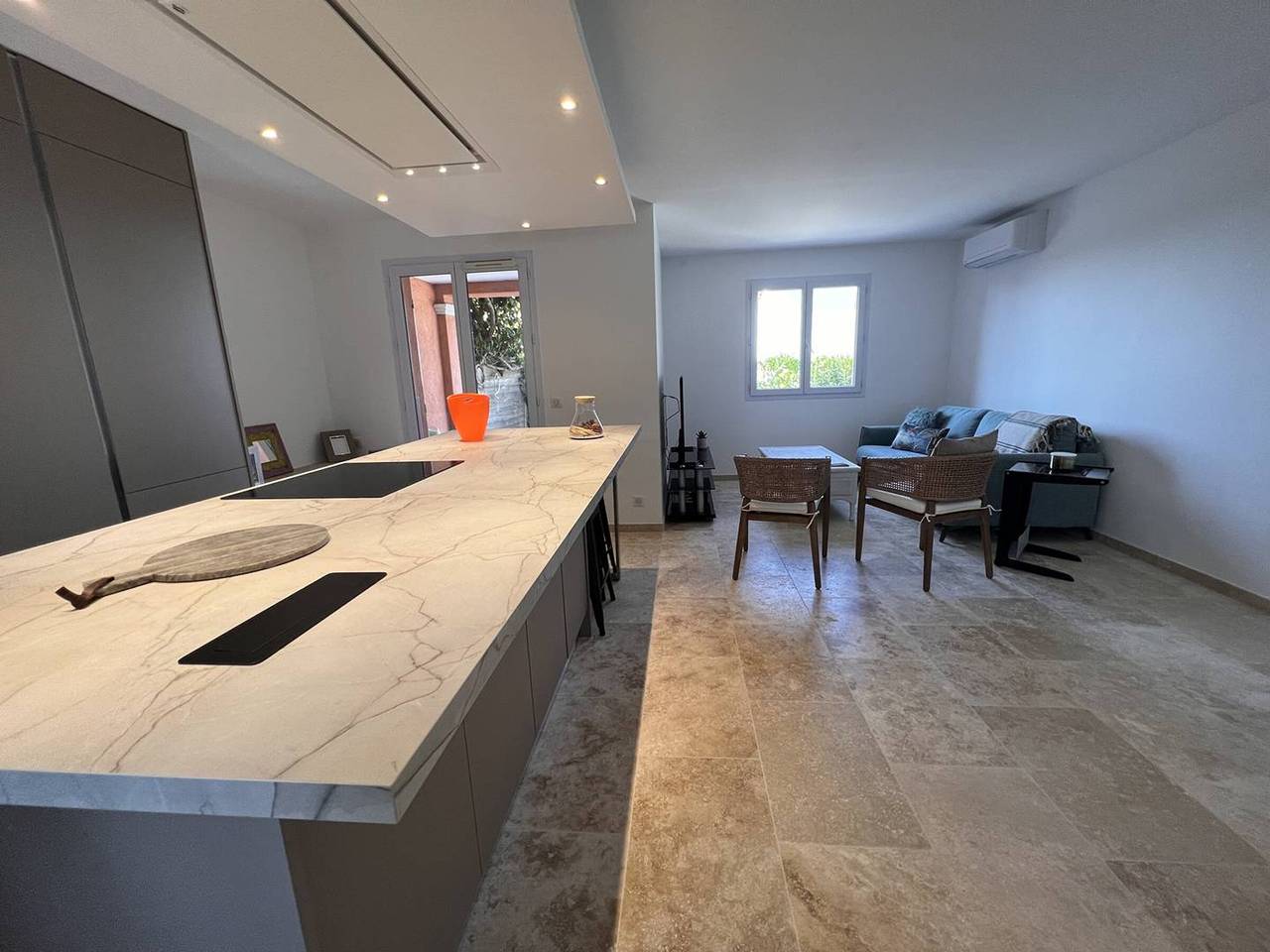 Maison rénovée avec jardin et climatisation, proche vignes in La Croix-Valmer, Parc national de Port-Cros