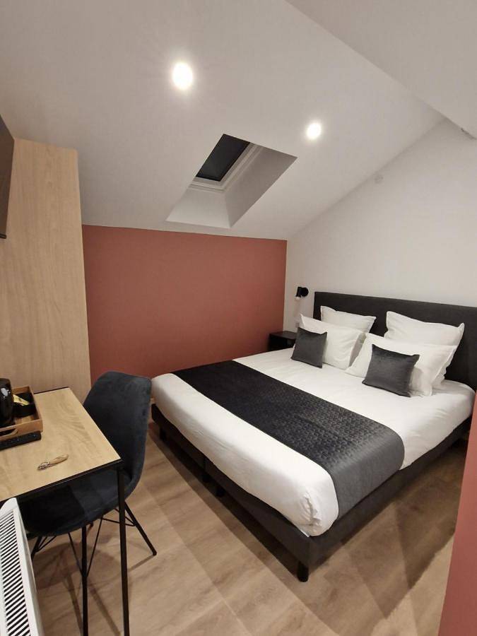 Hôtel pour 2 personnes, avec terrasse et jardin à La Chapelle-devant-Bruyères - 3