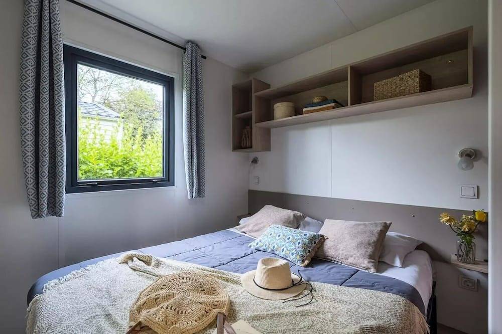 Mobil-Home Presta+ Tribu 7 Pièces 12 Personnes Climatisé + Tv in Lannion, Ceinture Dorée