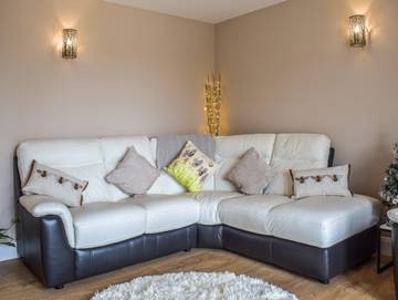 Log Cabin for 2 People in Herefordshire, West Midlands, Photo 2