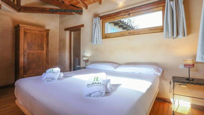 Casa rural para 8 personas, con vistas además de piscina y jardín, Se admiten mascotas en Galaroza - 4