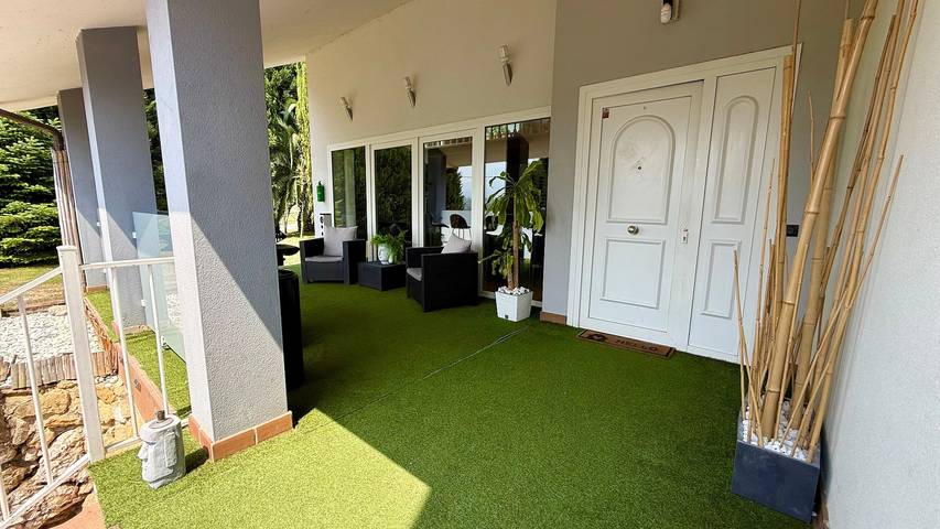 Casa de vacaciones 'Romeo' con vistas a la montaña, piscina privada y Wi-Fi in Oviedo, Cordillera Cantábrica