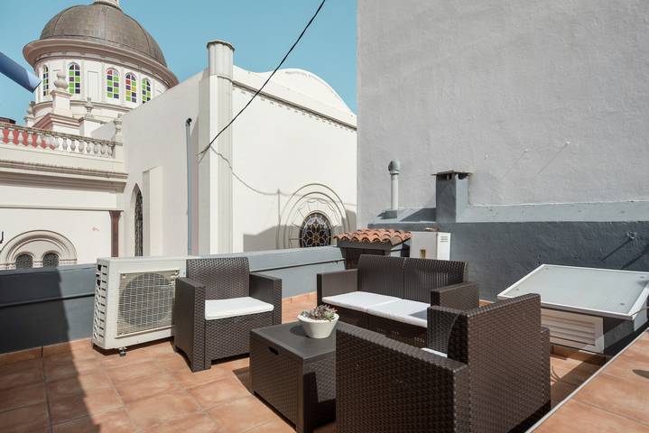 Apartamento entero, Apartamento "La Buhardilla de la Vicaría" en una ubicación inmejorable con terraza y Wifi in San Cristóbal de La Laguna, Tenerife Norte