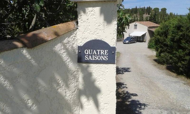 Location de vacances pour 4 personnes, avec jardin ainsi que vue et piscine à Limoux - 4