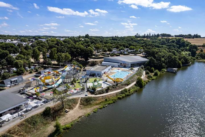 Gîte pour 6 personnes, avec piscine et terrasse à Jugon-les-Lacs - 2