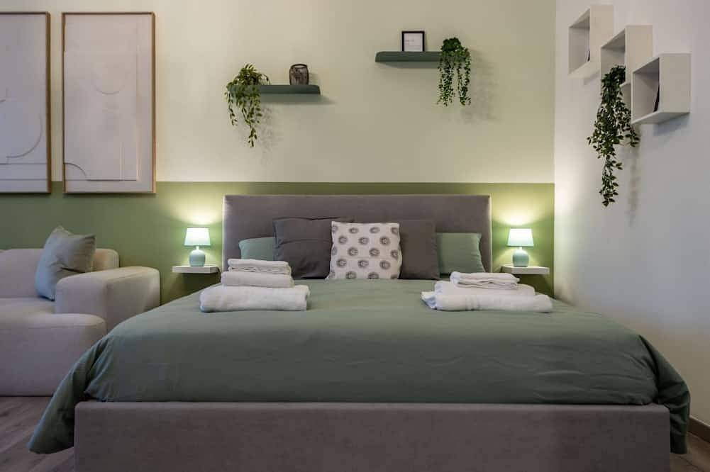 Appartamento intero, Feel Good - Varese Centro - Appartamento per 2 persone - Free Wifi - By Guestaly in Varese, Provincia di Varese