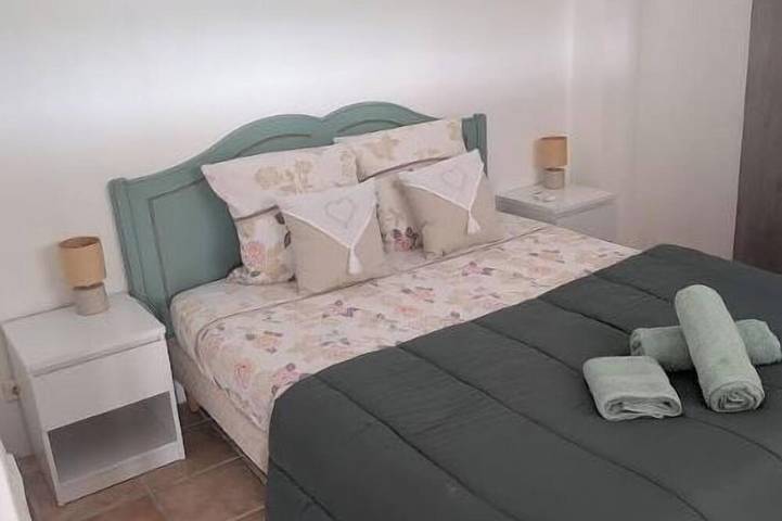 Appartement entier, ☀️ Villa spacieuse avec piscine, parking et énergie solaire in Biot, Côte méditerranéenne (France)