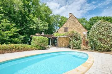 Gîte pour 5 personnes, avec jardin à Archignac