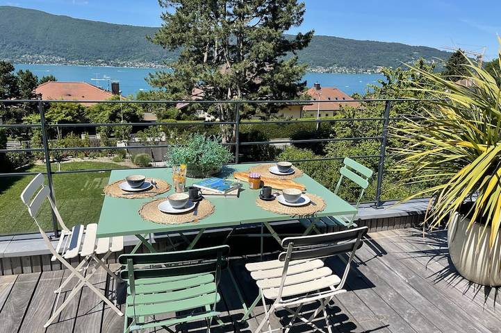 Holiday home for 10 people, with garden and balcony - 1