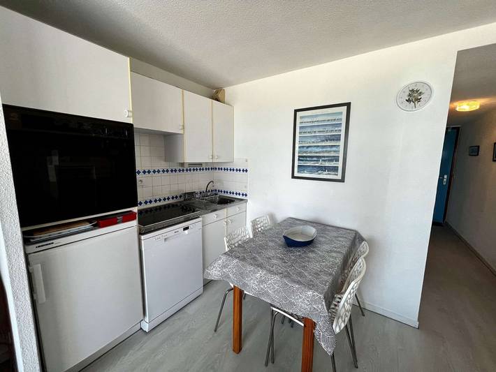 Gîte pour 4 personnes, avec terrasse dans Plage Du Porigo - 4