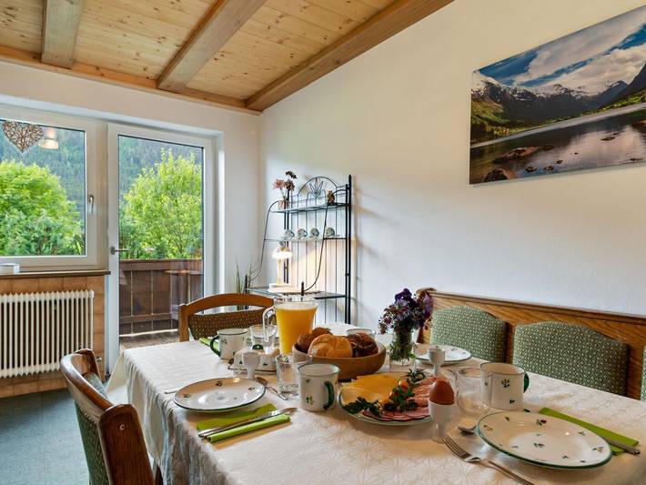 Ganze Wohnung, Ferienwohnung für 5 Personen mit Garten in Bramberg am Wildkogel, Pinzgau