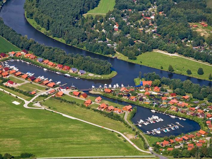 Ferienhaus für 4 Personen, mit Terrasse und Garten sowie Seeblick und Ausblick in Walchum - 3