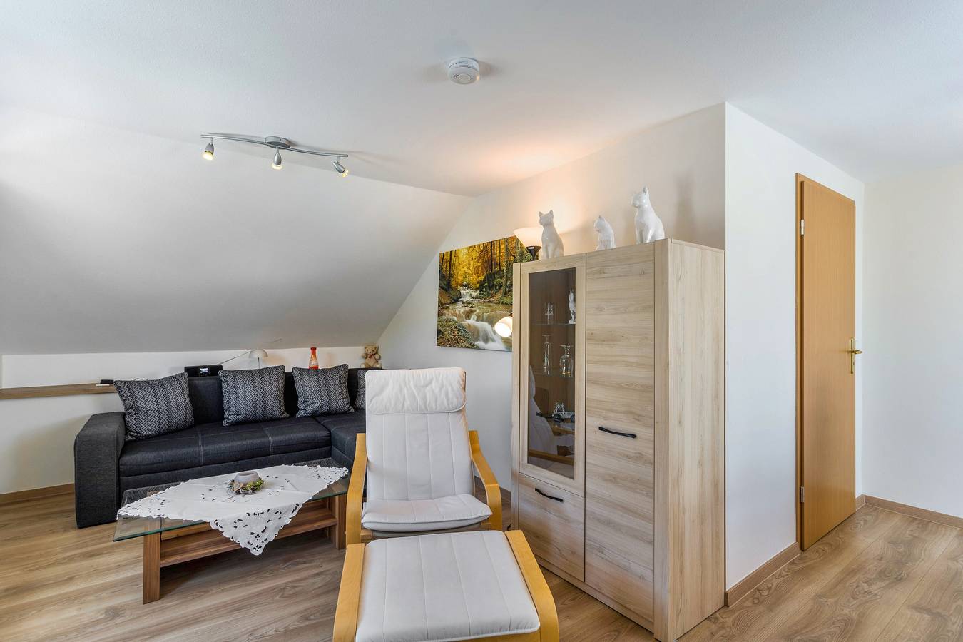Ganze Wohnung, Ferienwohnung 'Am Waldrand' mit Bergblick, Gemeinschaftsterrasse und Wi-Fi in Schmallenberg, Hochsauerlandkreis