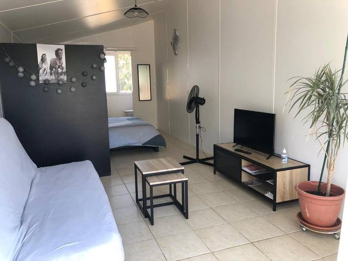 Chambre d’hôte pour 4 personnes, avec piscine ainsi que vue et jardin dans l' Ariège